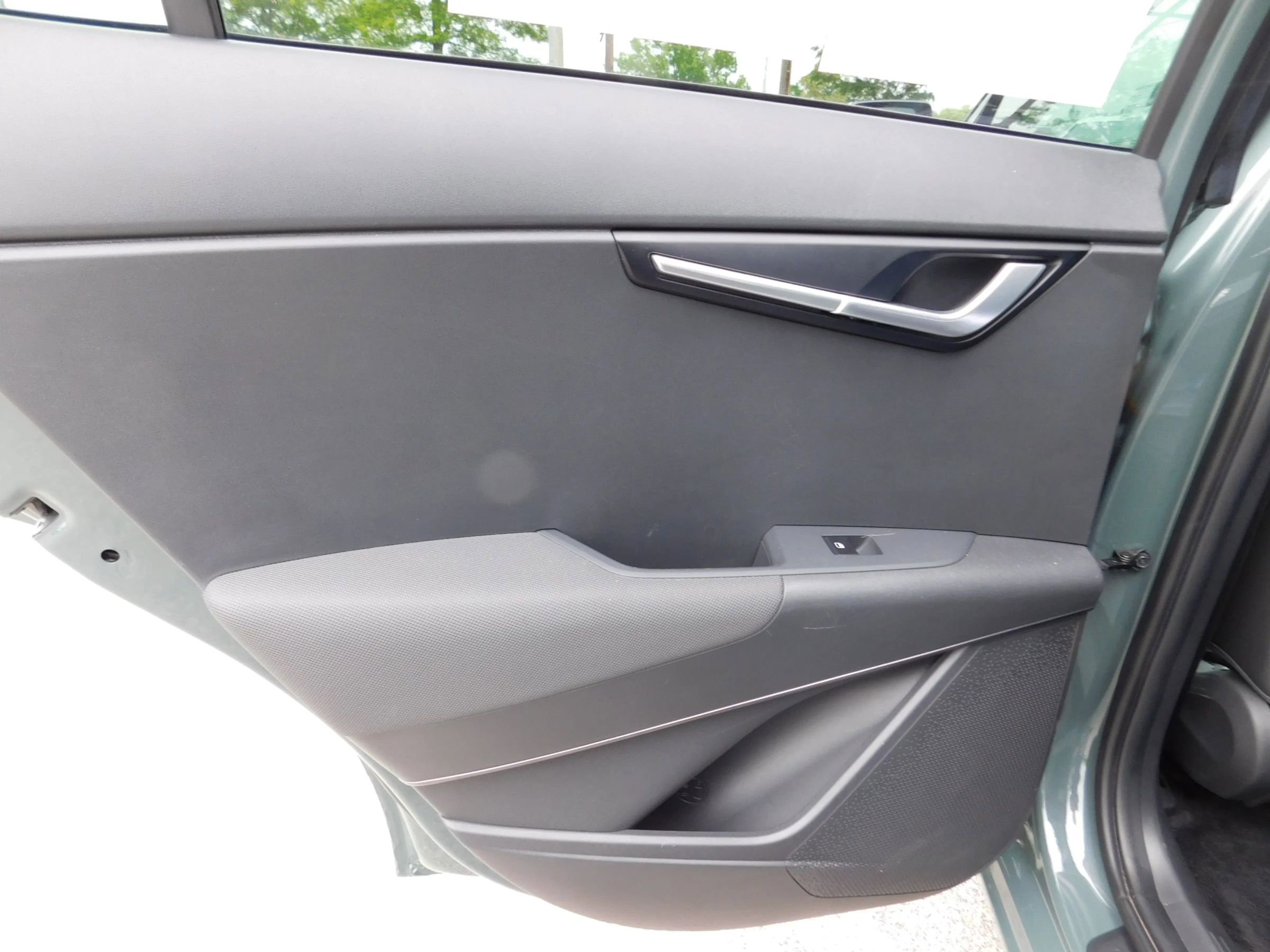 Used 2023 Kia Niro Wind FWD image 9