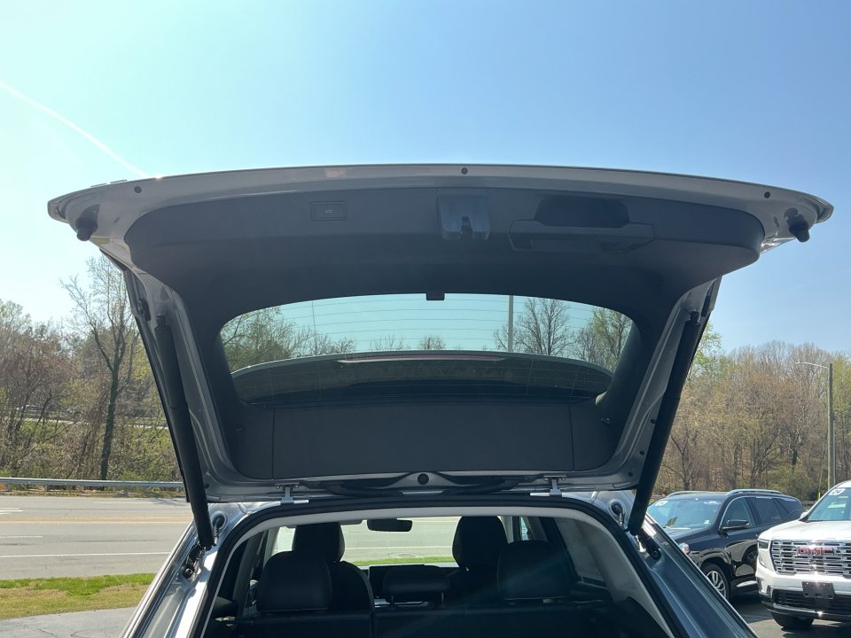 New 2026 Volkswagen Tiguan SE FWD image 14