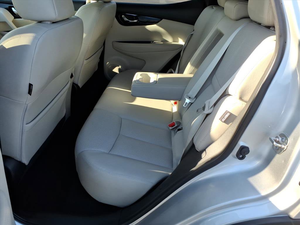 Used 2022 Nissan Rogue Sport SL image 8