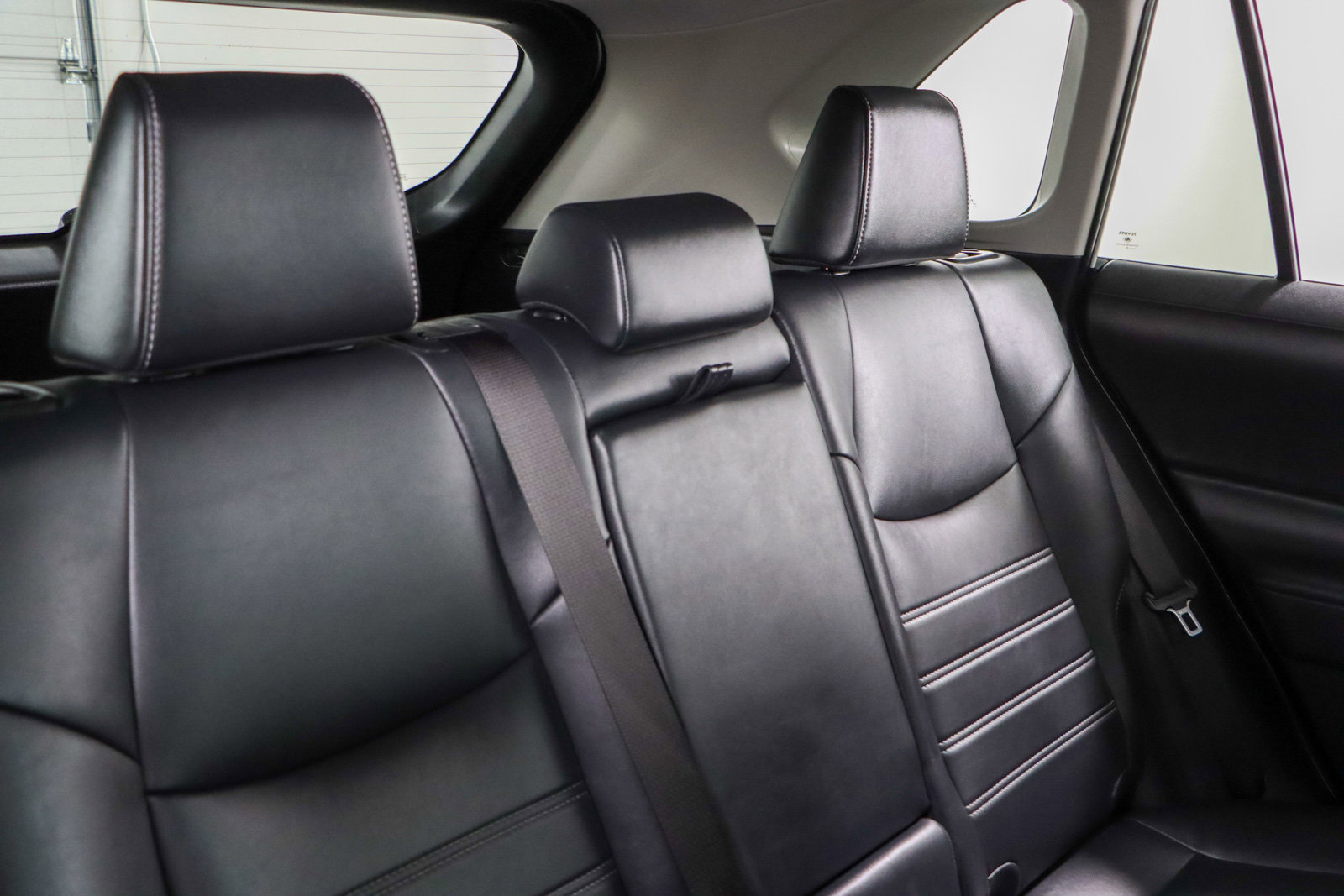 Used 2021 Toyota RAV4 XLE Premium image 28