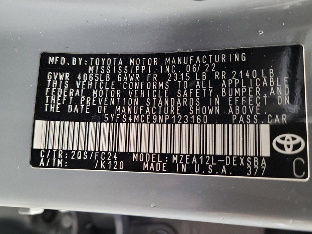 Used 2022 Toyota Corolla SE w/ Carpet Mat Package (TMS) FWD image 33