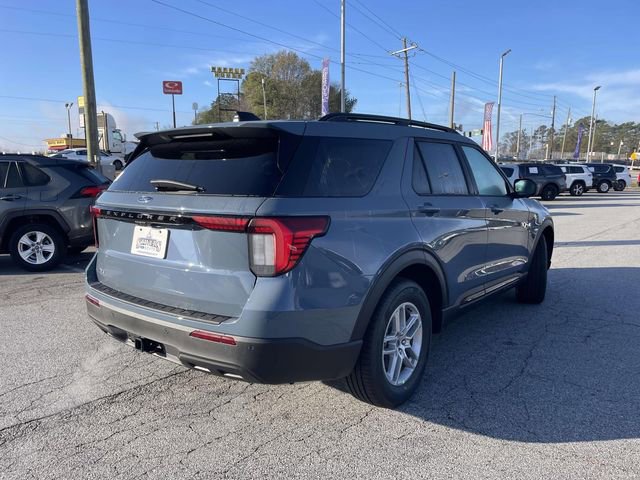 New 2026 Ford Explorer Active RWD image 3