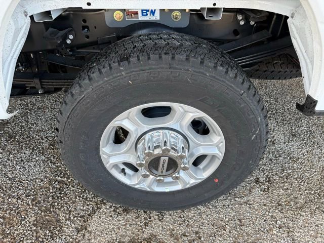 New 2026 Ford F350 XLT w/ FX4 Off-Road Package image 5