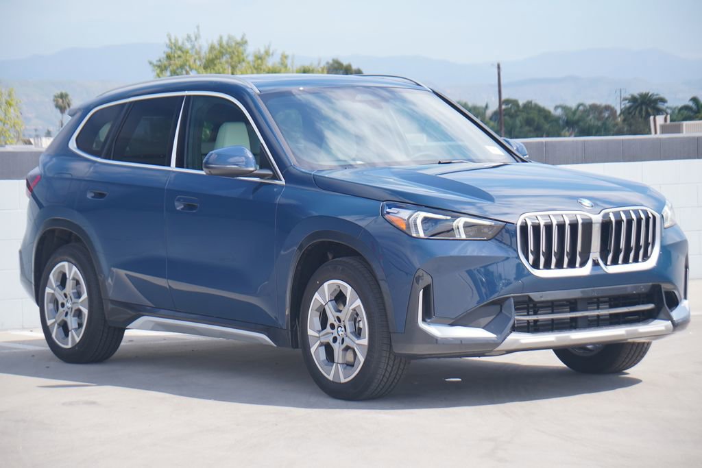 New 2026 BMW X1 xDrive28i w/ Technology Package image 3