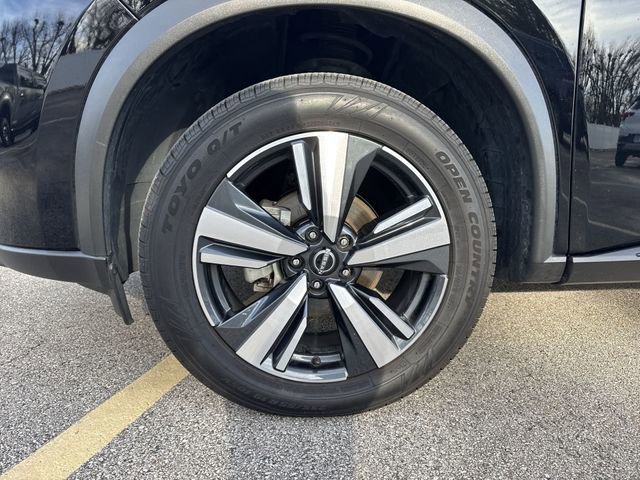 Used 2024 Nissan Rogue SL image 32