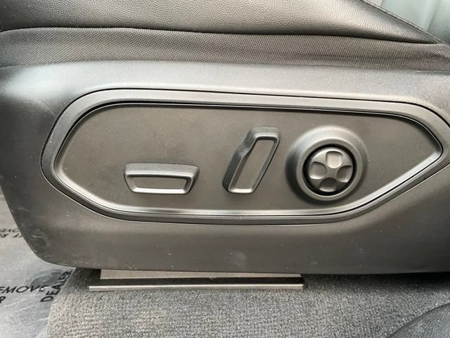 Used 2024 Jeep Grand Cherokee Limited AWD/4WD image 9