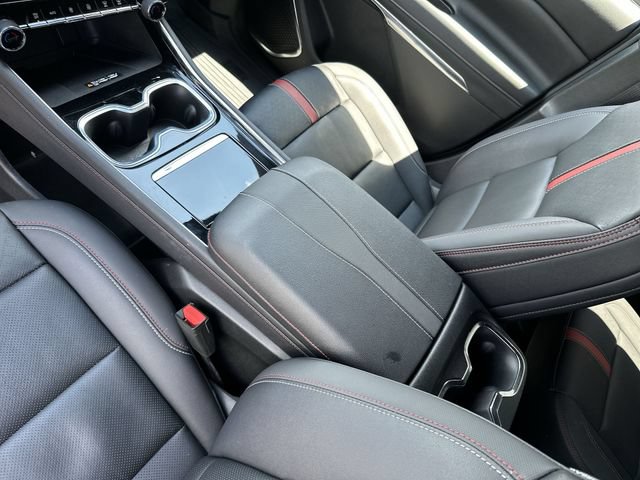 Used 2026 Chevrolet Traverse RS FWD image 20