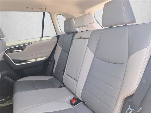 Used 2021 Toyota RAV4 XLE Premium AWD/4WD image 14