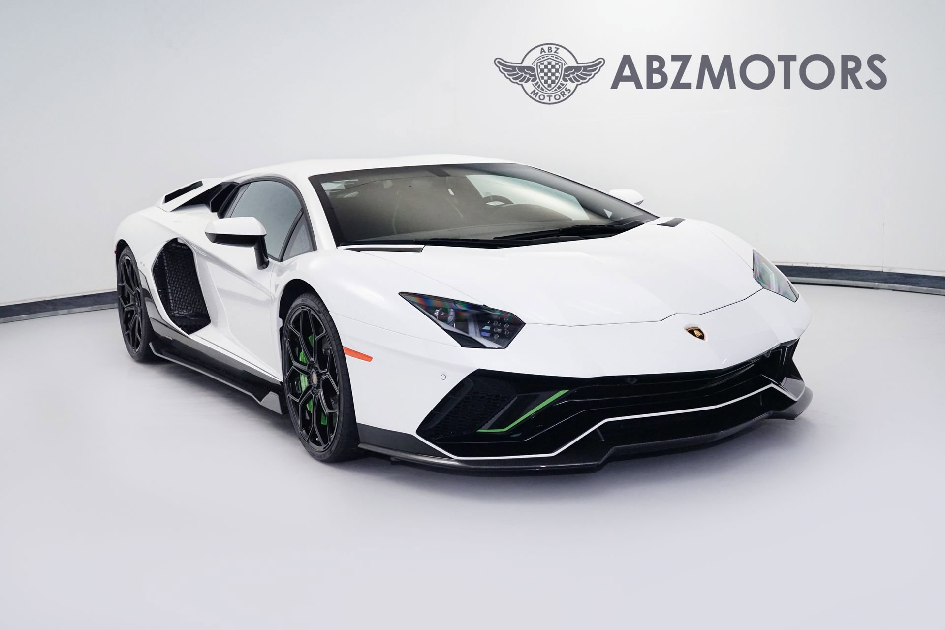 Used 2022 Lamborghini Aventador for Sale - Kelley Blue Book