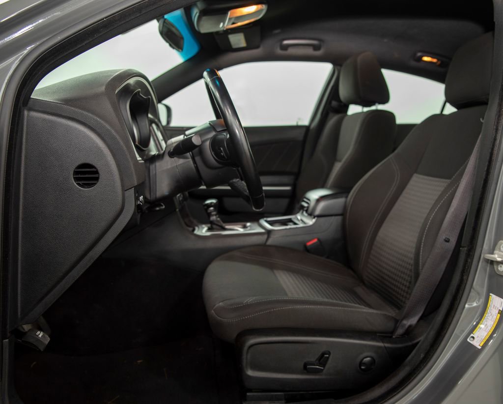 Used 2023 Dodge Charger SXT image 7