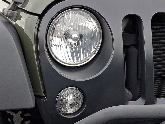 Used 2016 Jeep Wrangler Unlimited Sport image 8