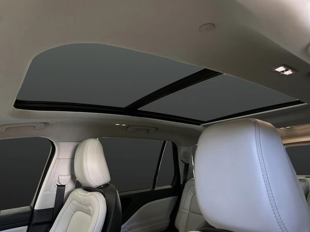 Used 2025 Lincoln Aviator Reserve w/ Illumination Package image 7