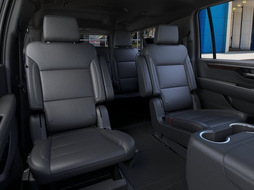 New 2026 Chevrolet Suburban Z71 w/ Comfort Package AWD/4WD image 17