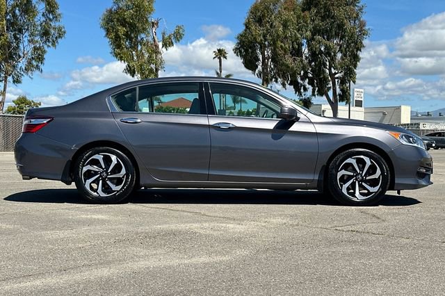 Used 2017 Honda Accord EX-L image 3