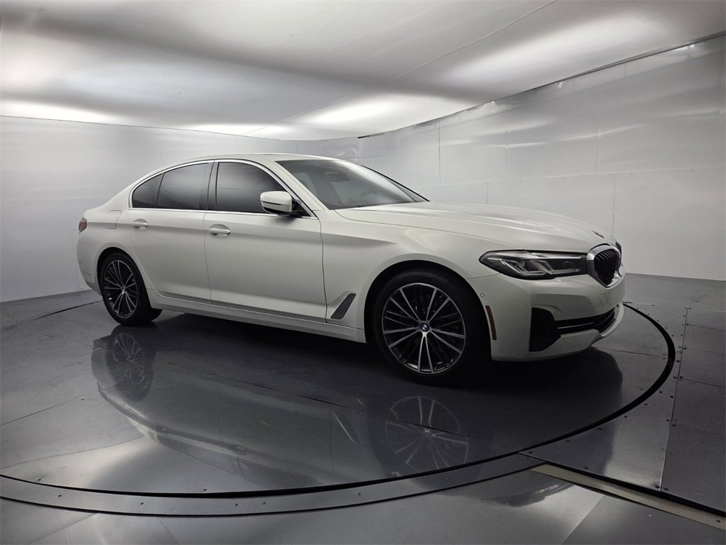 Used 2021 BMW 530i w/ Premium Package image 2