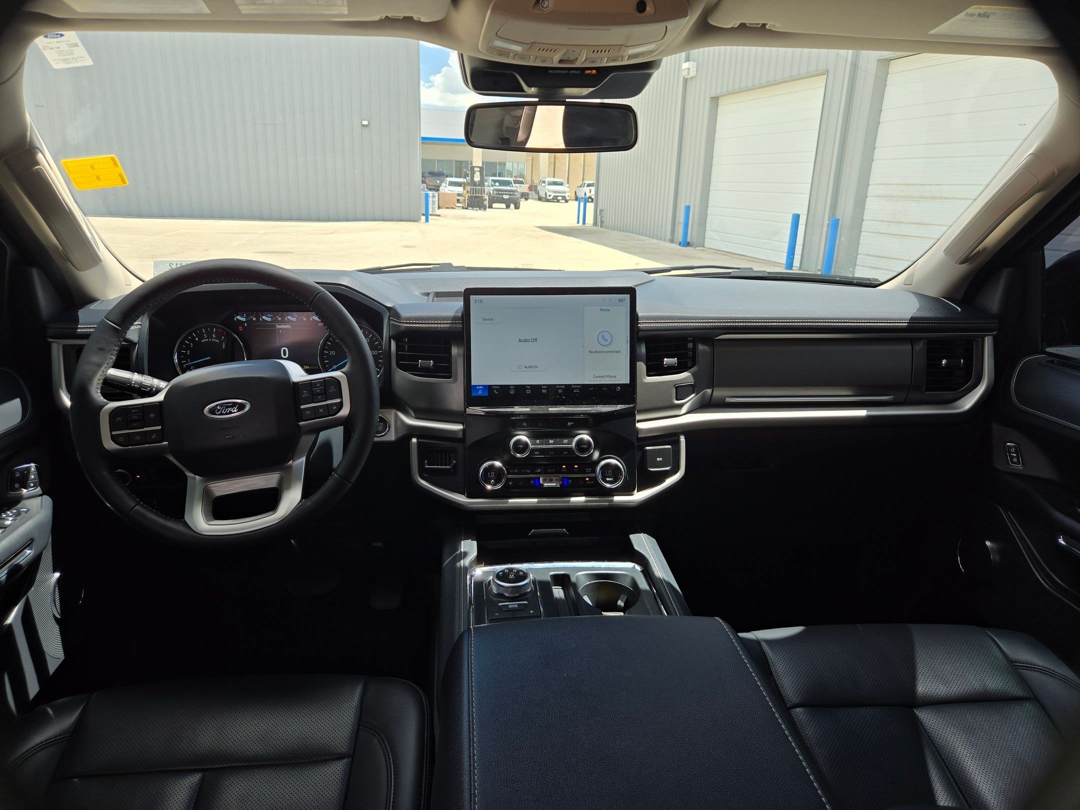 Used 2024 Ford Expedition XLT RWD image 17