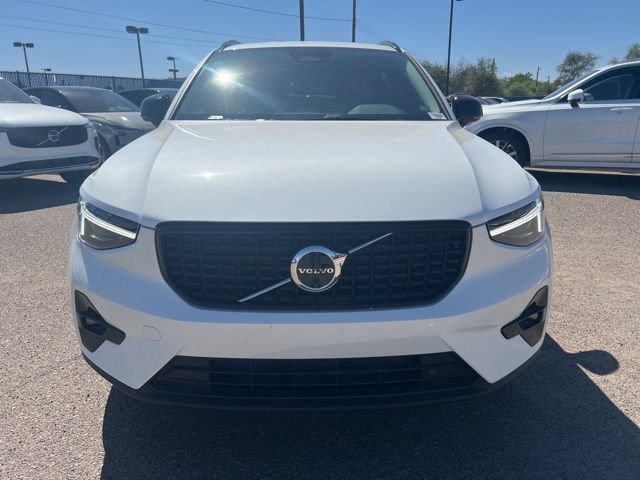 New 2026 Volvo XC40 B5 Plus w/ Climate Package AWD/4WD image 8