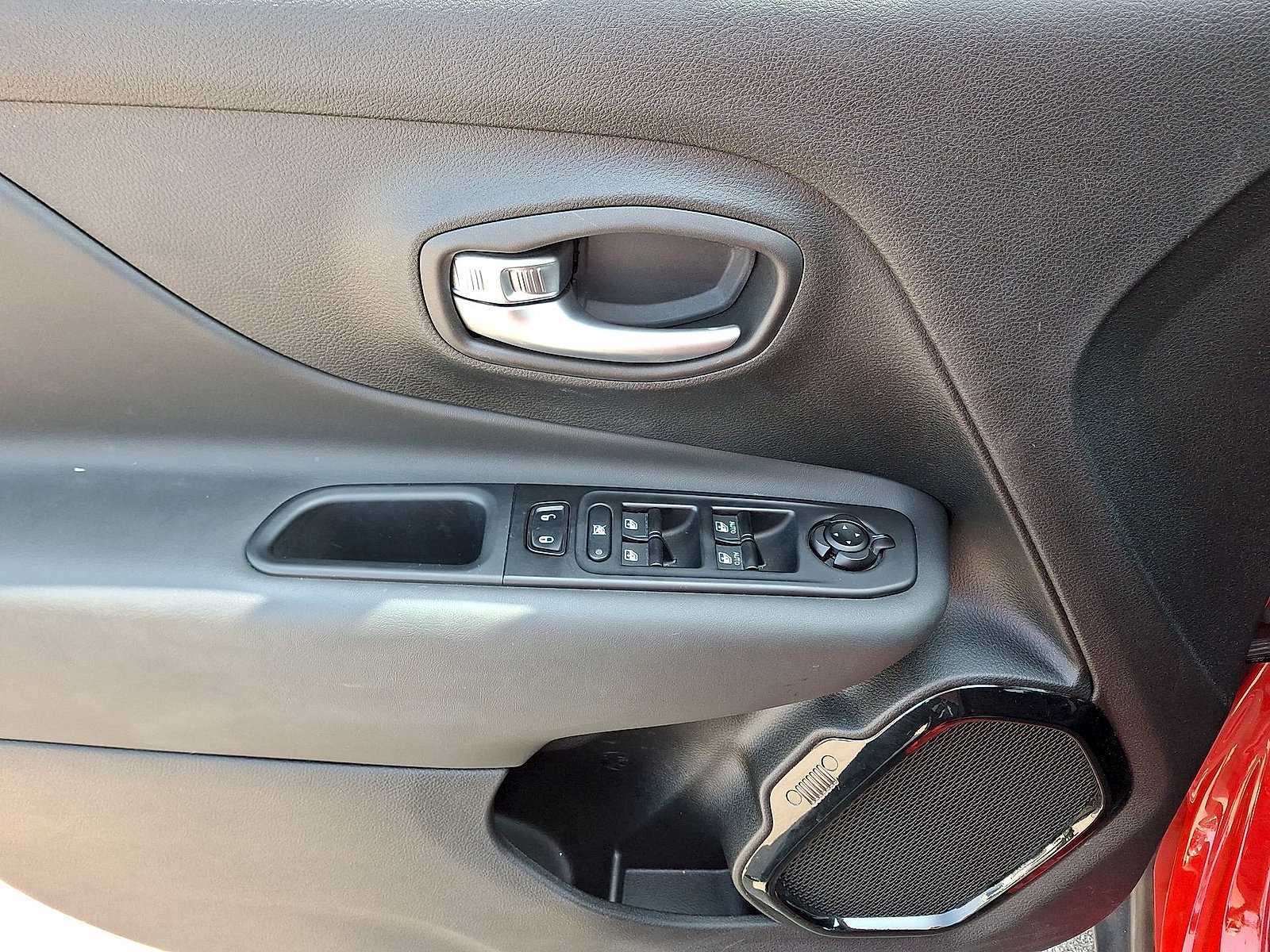 Used 2022 Jeep Renegade Altitude w/ Convenience Group AWD/4WD image 10