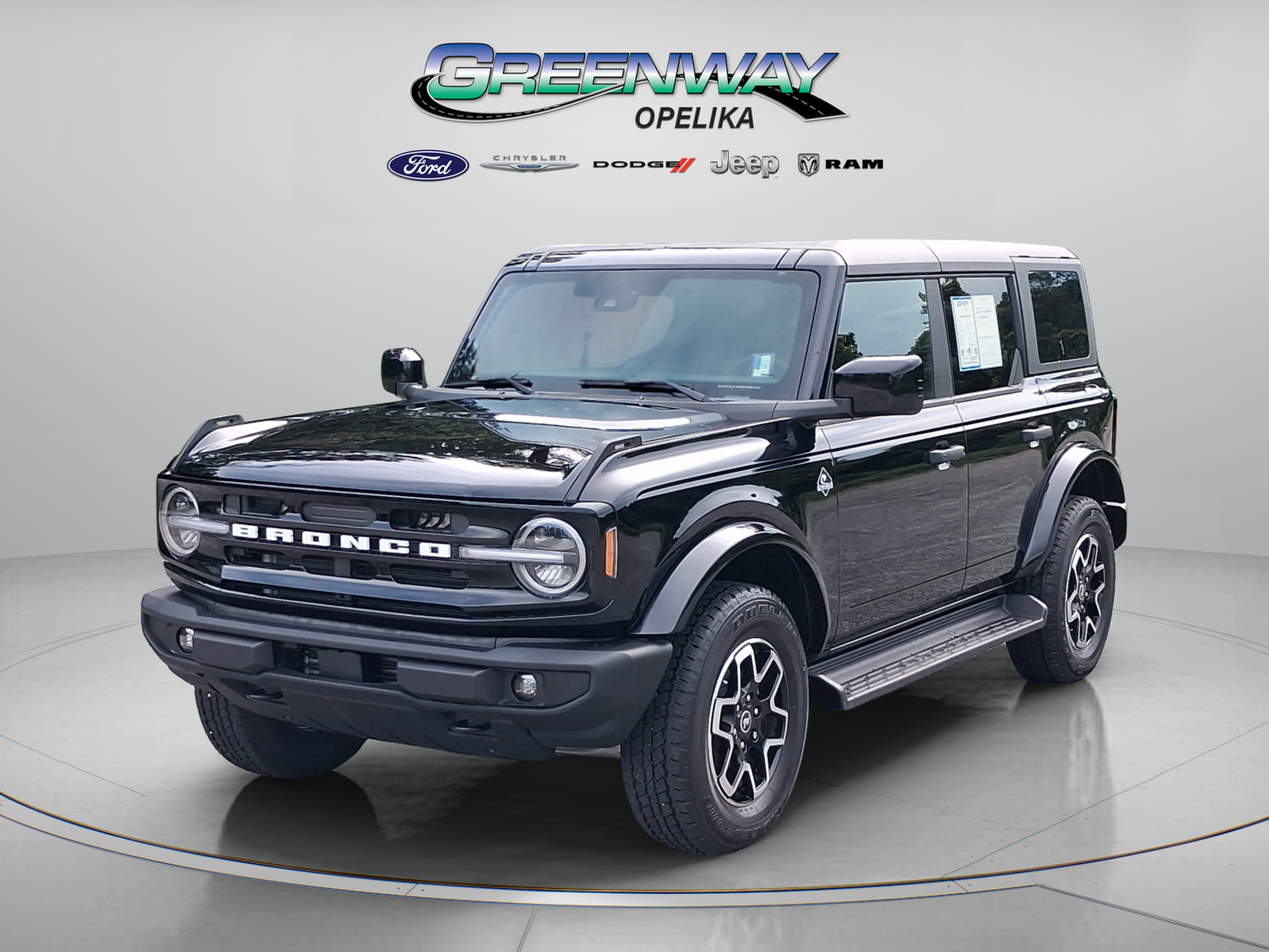 Used 2026 Ford Bronco Outer Banks AWD/4WD image 3