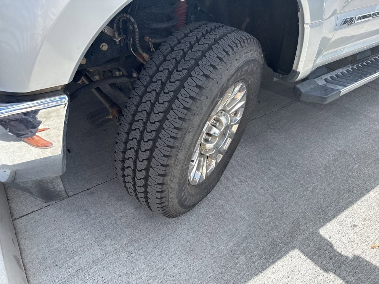 Used 2018 Ford F250 XLT w/ XLT Premium Package AWD/4WD image 4