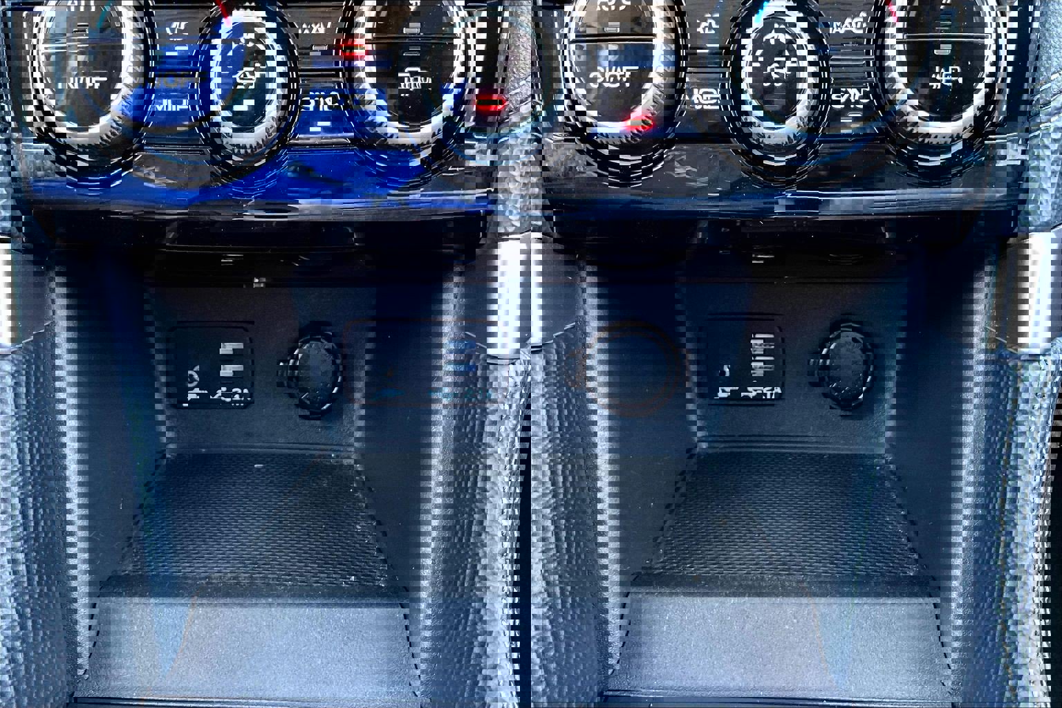 Used 2022 Subaru Forester Limited image 26