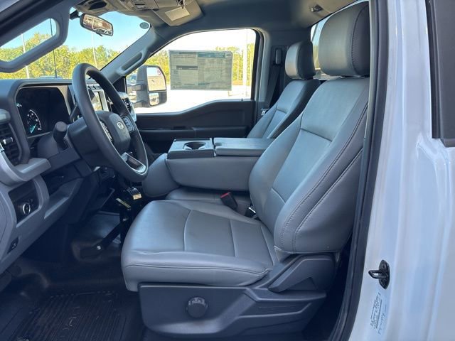 New 2023 Ford F450 XL w/ XL Chrome Package RWD image 22