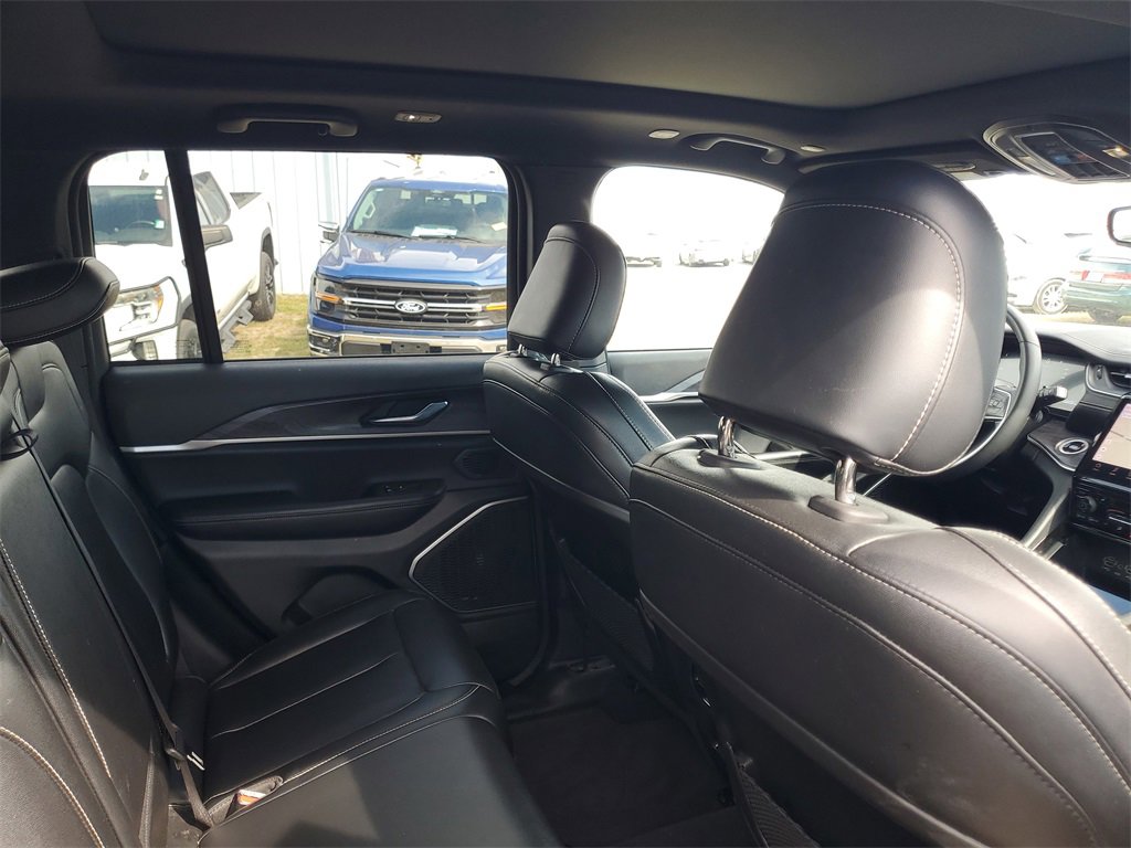 Used 2024 Jeep Grand Cherokee Limited 4xe image 32