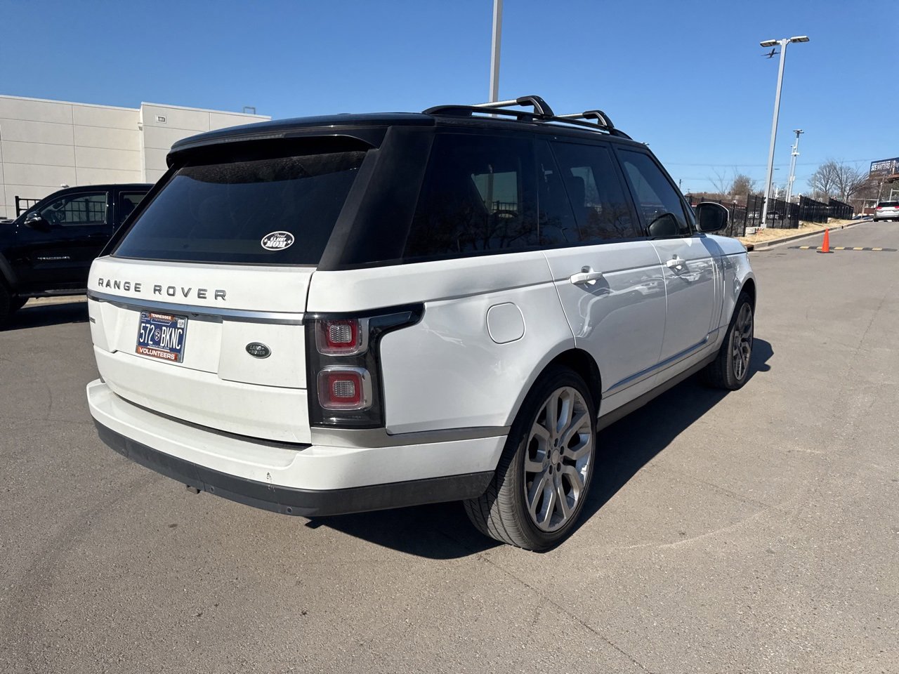 Used 2014 Land Rover Range Rover HSE image 4
