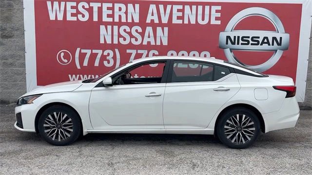 Used 2023 Nissan Altima 2.5 SV AWD/4WD image 24
