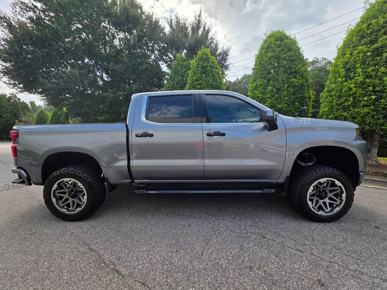 Used 2019 Chevrolet Silverado 1500 High Country w/ Technology Package image 8