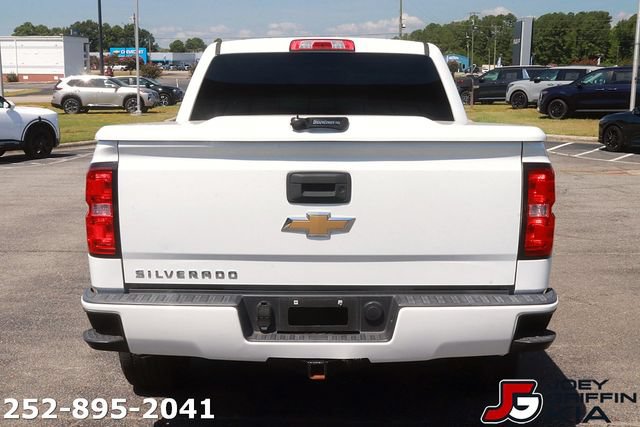 Used 2018 Chevrolet Silverado 1500 Custom w/ Custom Value Package AWD/4WD image 6