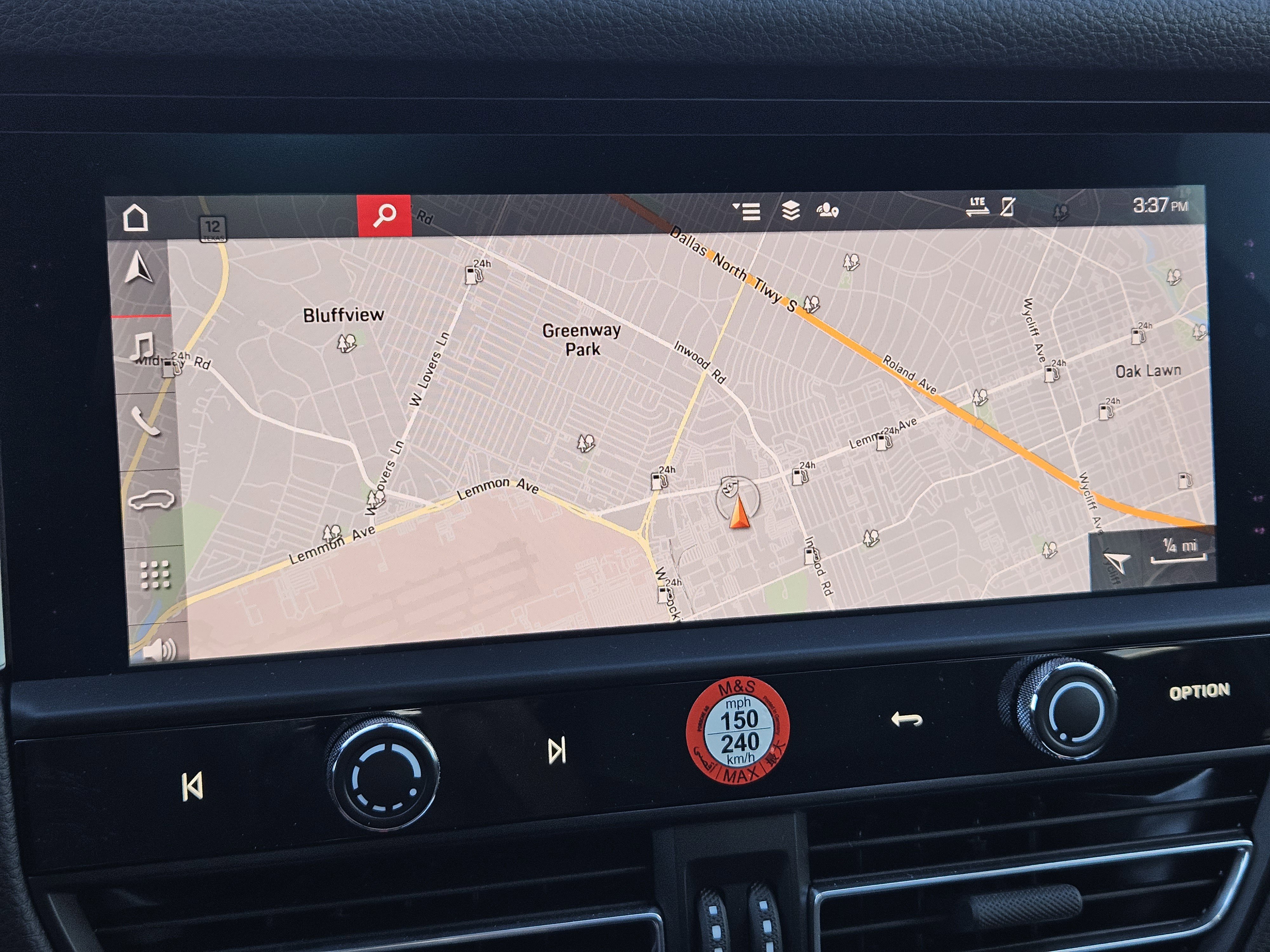 Certified 2025 Porsche Macan image 17