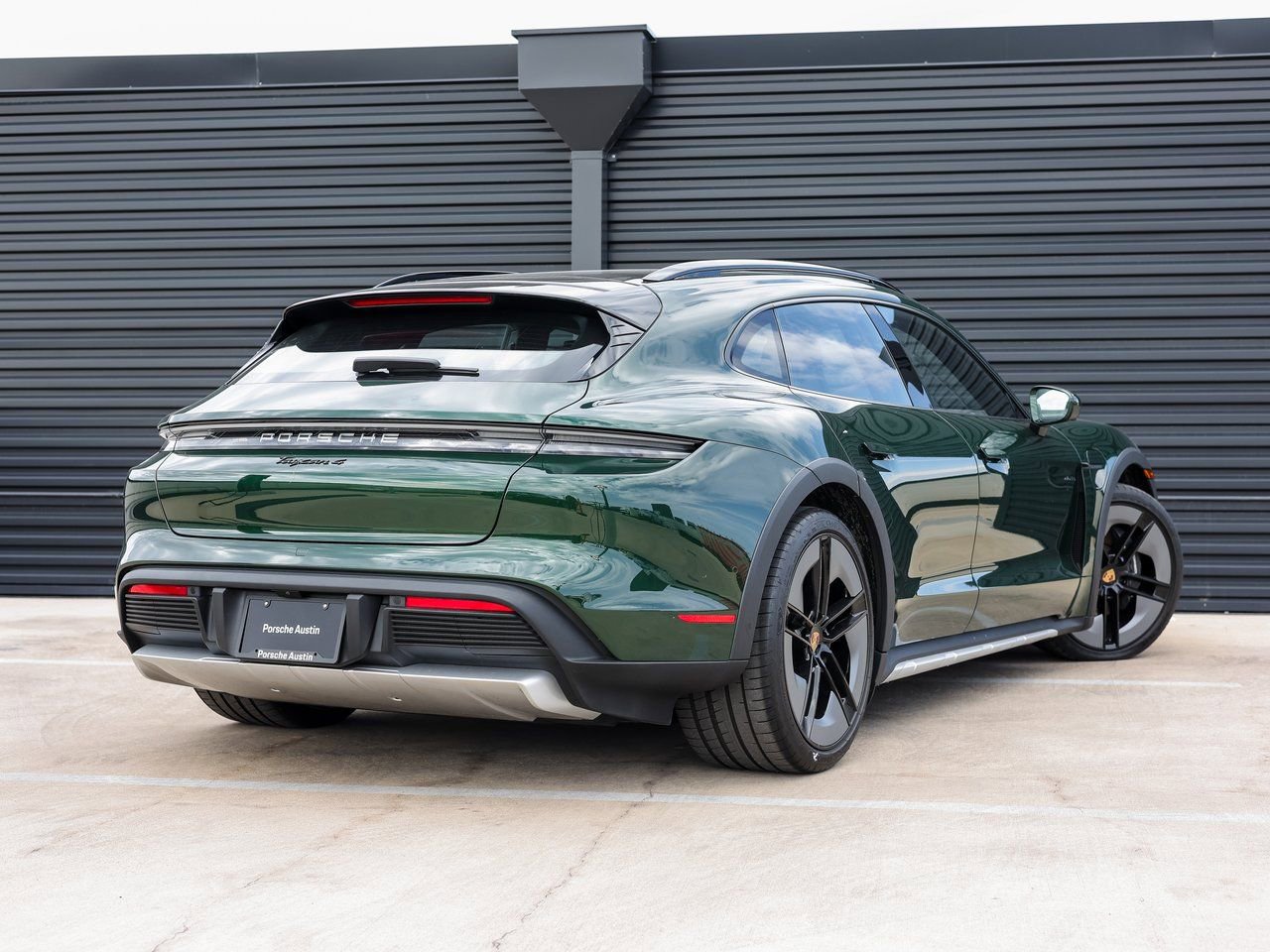 Certified 2025 Porsche Taycan 4 Cross Turismo image 7