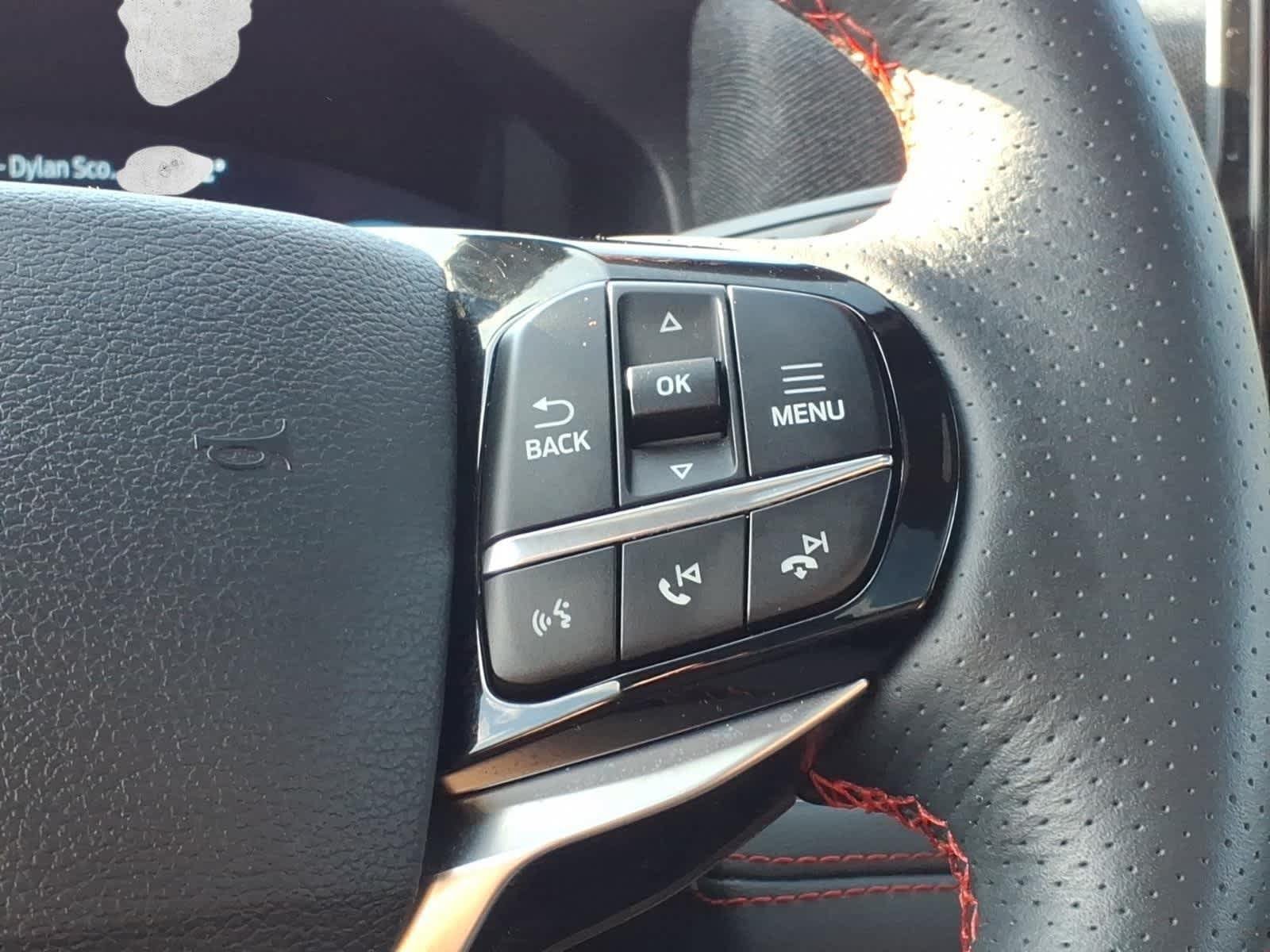 Used 2025 Ford Explorer ST-Line w/ ST-Line Street Pack AWD/4WD image 22