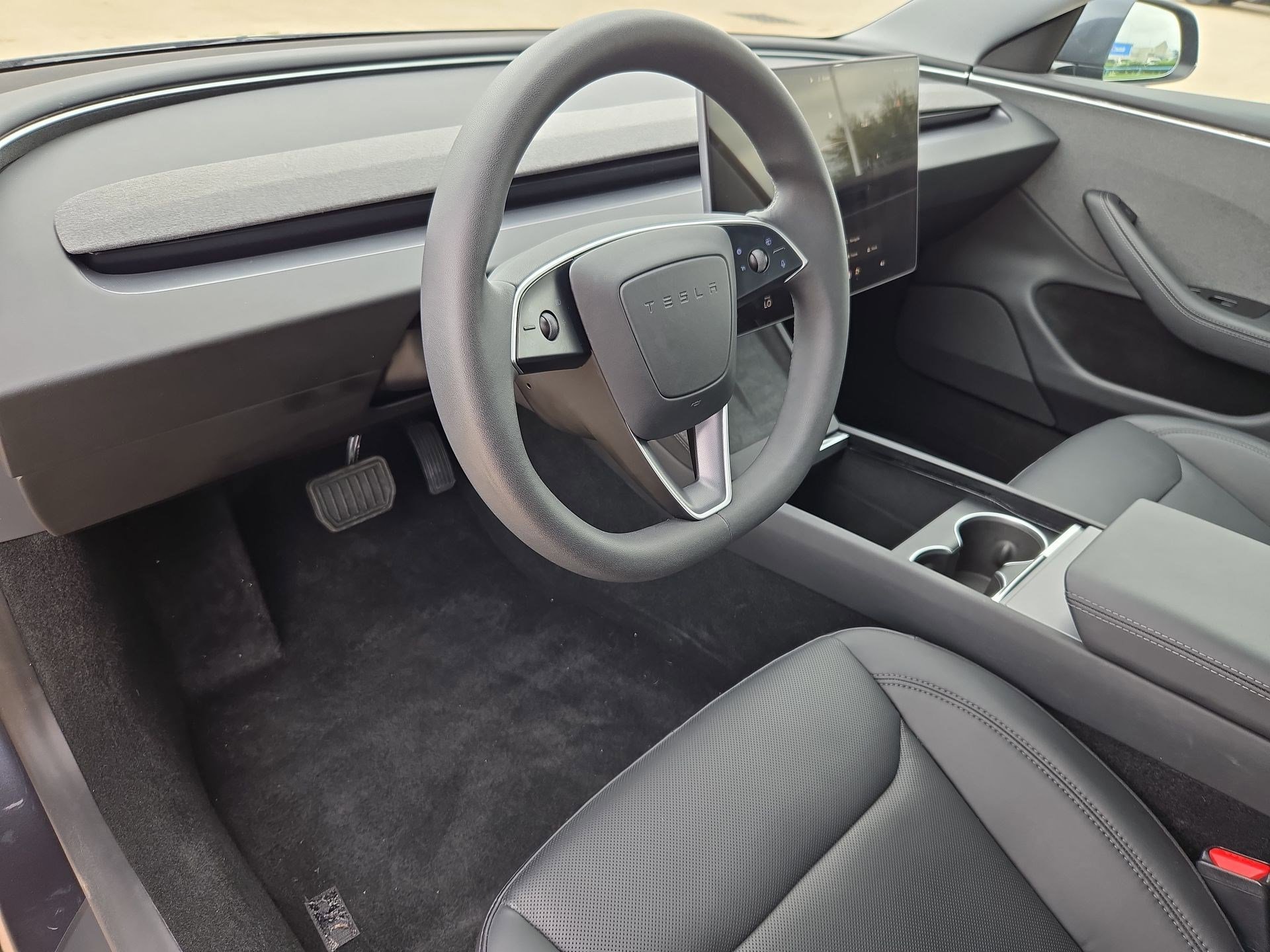 Used 2024 Tesla Model 3 Standard Range RWD image 12