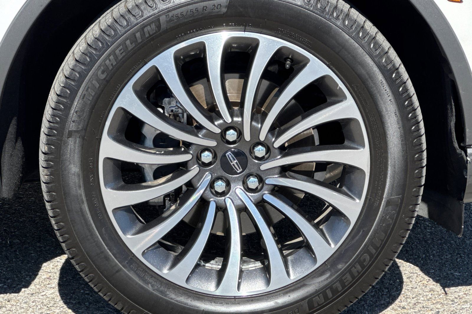 Certified 2020 Lincoln Aviator Reserve w/ Equipment Group 201A image 26