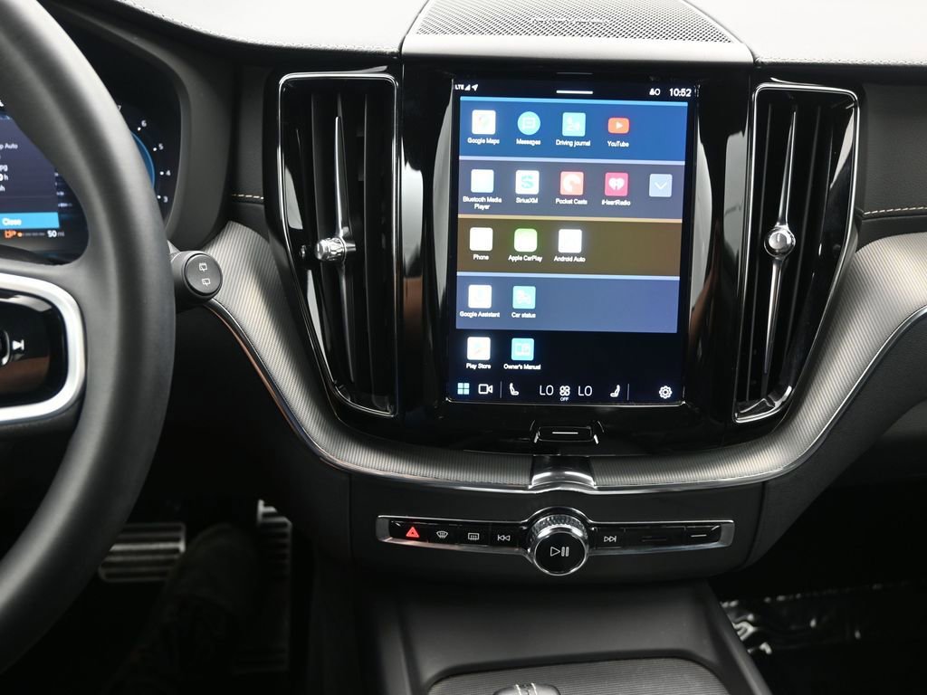 Certified 2022 Volvo XC60 B5 R-Design w/ Advanced Package AWD/4WD image 14