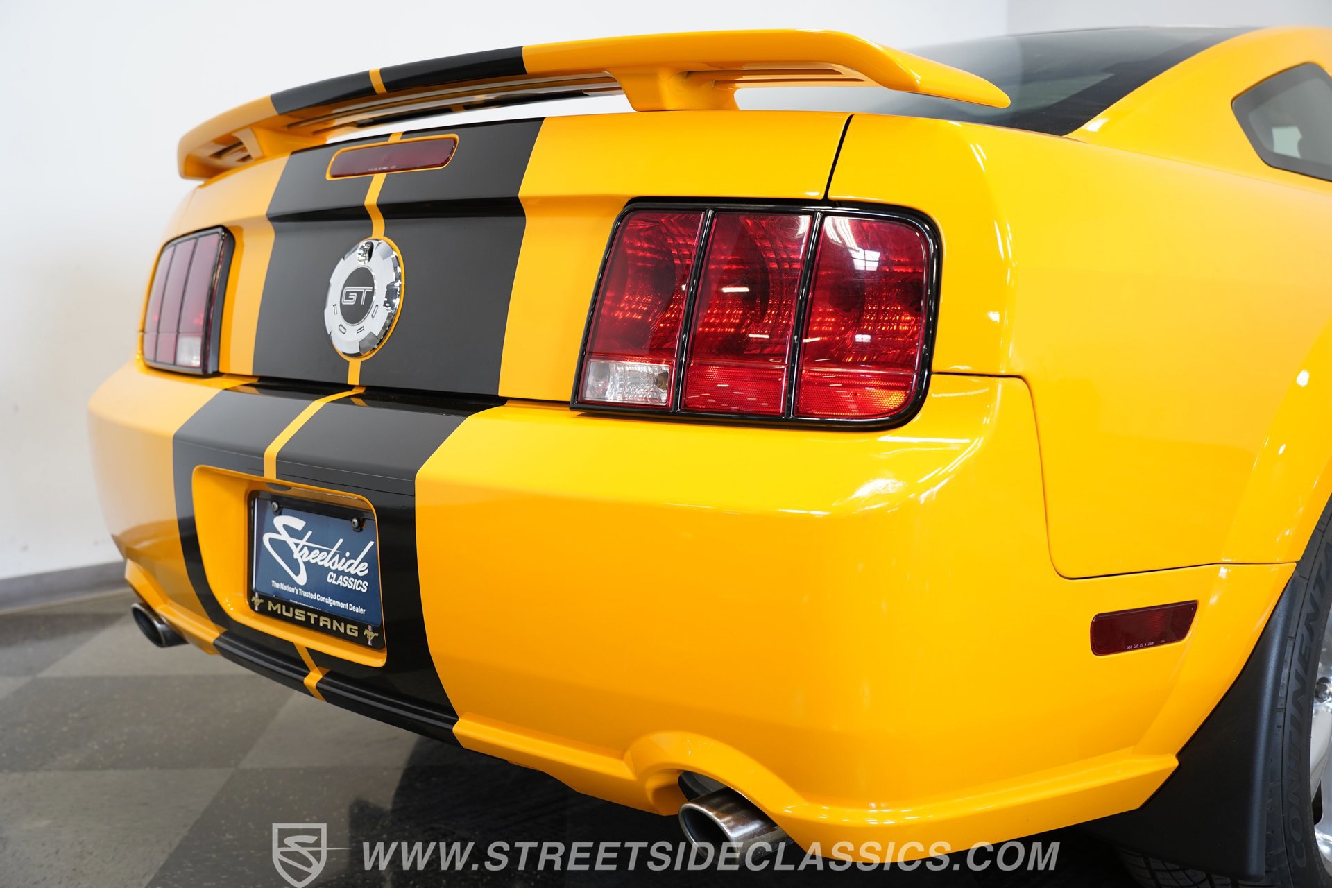 Used 2009 Ford Mustang GT Premium image 30
