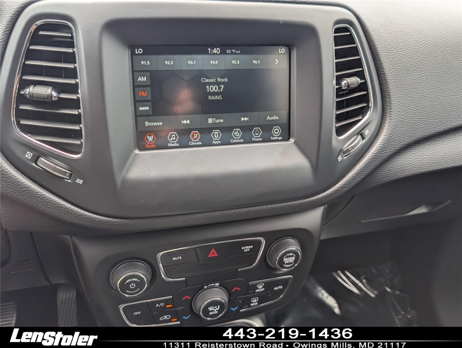 Used 2020 Jeep Compass Latitude w/ Popular Equipment Group AWD/4WD image 27