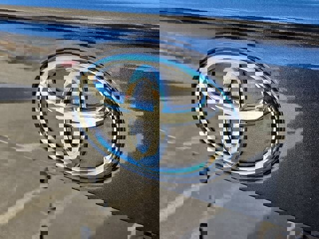 Used 2021 Toyota RAV4 XLE image 35