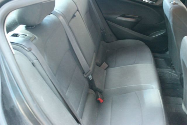 Used 2018 Chevrolet Cruze LT w/ LT Convenience Package FWD image 9