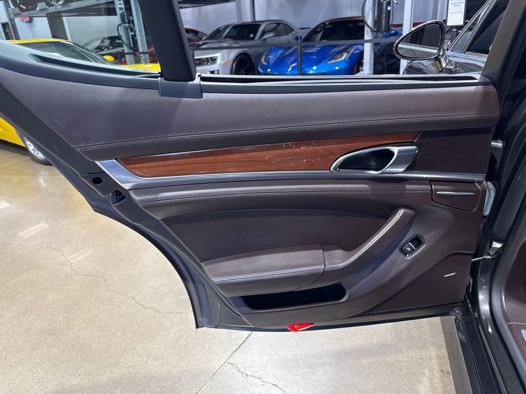 Used 2013 Porsche Panamera 4S image 83