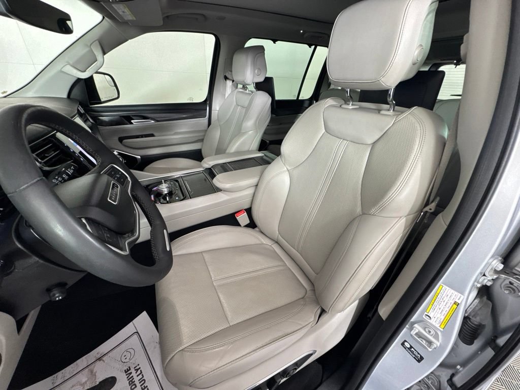 Certified 2023 Jeep Wagoneer Series III w/ Premium Group I AWD/4WD image 36