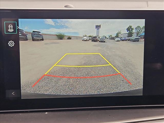 Used 2025 Kia Sorento S FWD image 16