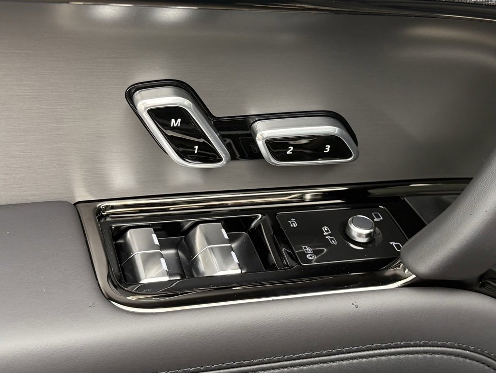 New 2025 Land Rover Range Rover Sport Dynamic SE image 14