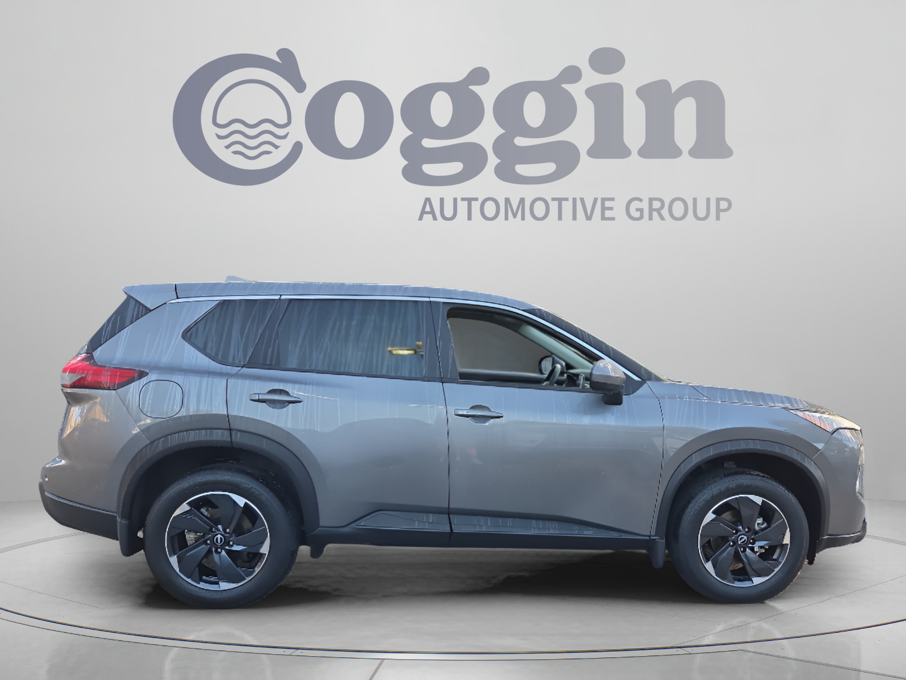Used 2024 Nissan Rogue SV FWD image 6