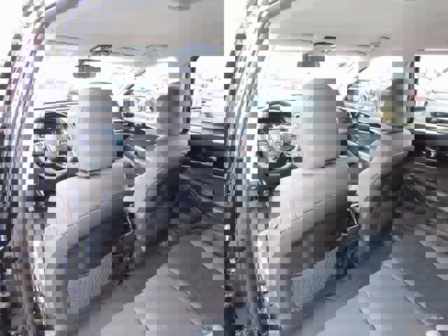 Used 2019 Kia Sorento LX image 16