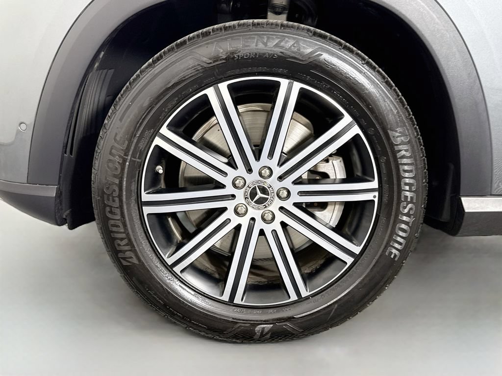 Used 2025 Mercedes-Benz GLE 450e 4MATIC w/ Winter Package image 31