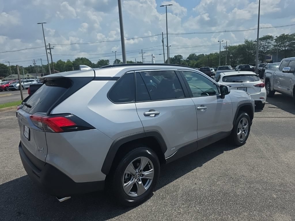 Certified 2025 Toyota RAV4 XLE w/ Convenience Package AWD/4WD image 5