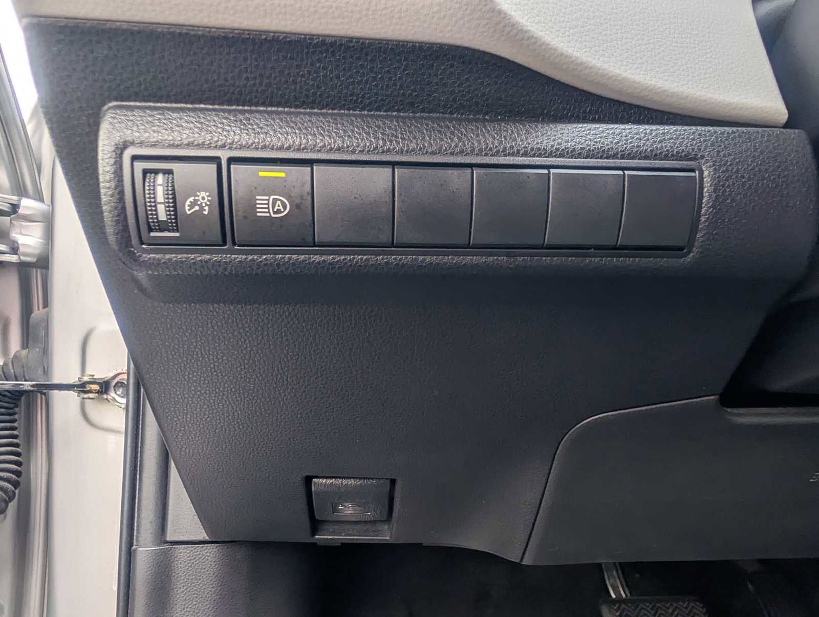 Certified 2023 Toyota Corolla SE FWD image 18